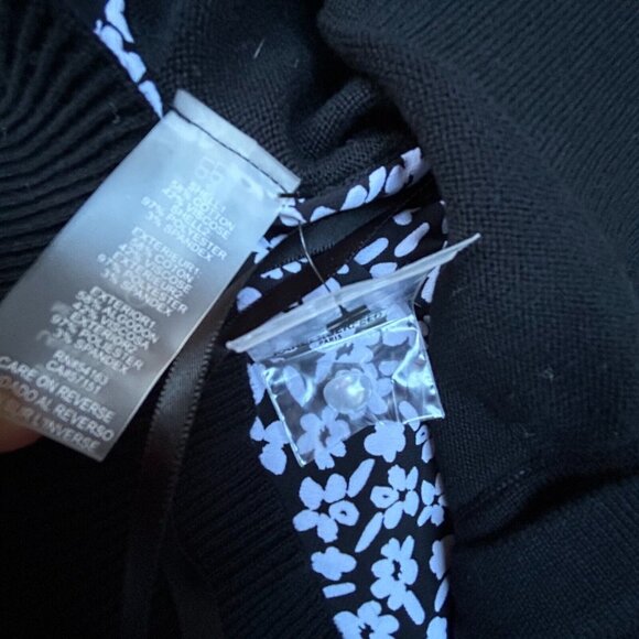 New Karl Lagerfeld Large Button Front Lace-Panel Crop Cardigan Sweater Black - Picture 5 of 10